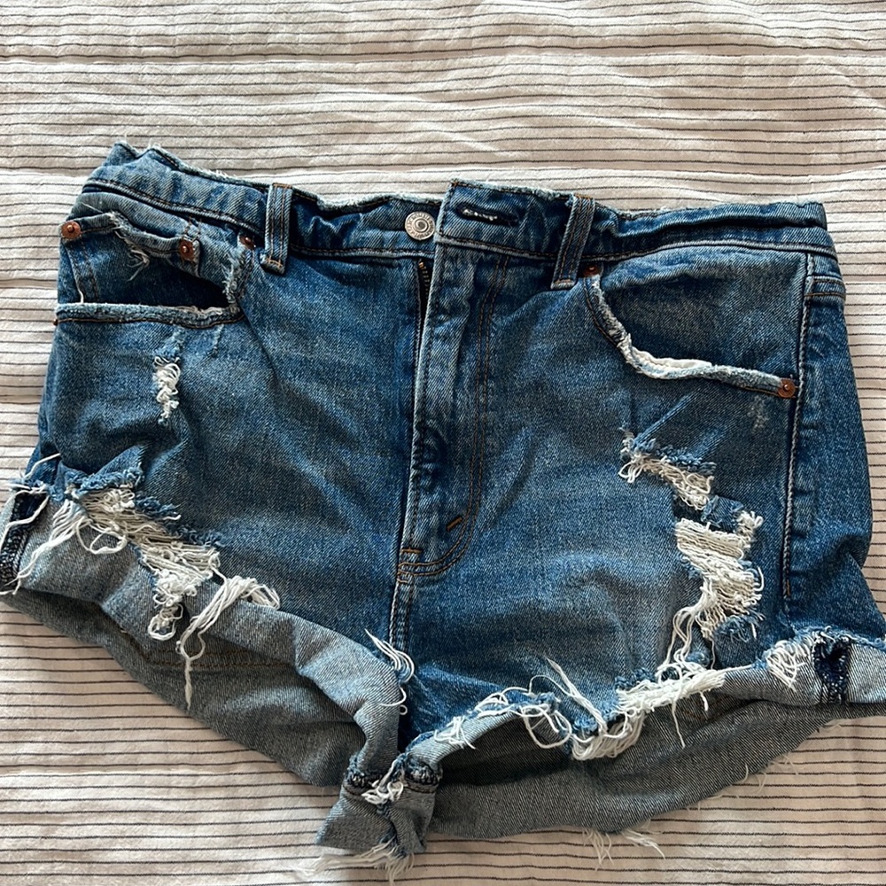 Abercrombie & Fitch high rise mom shirt size 30